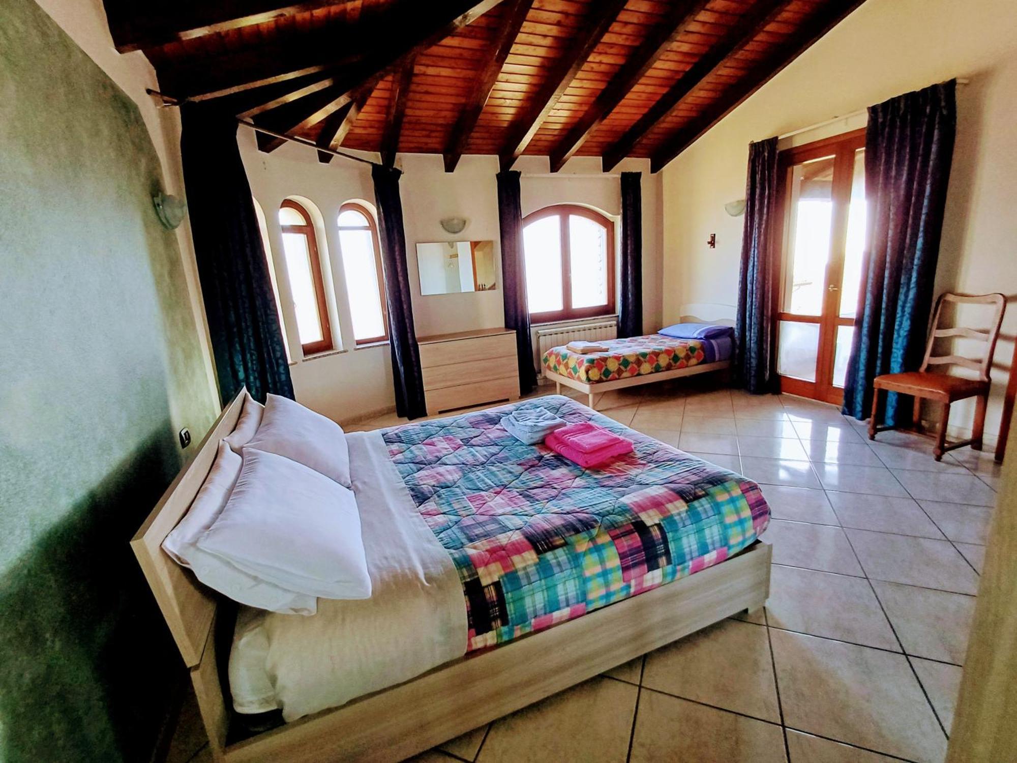Monti E Mare Bed and Breakfast Lanusei Exteriör bild