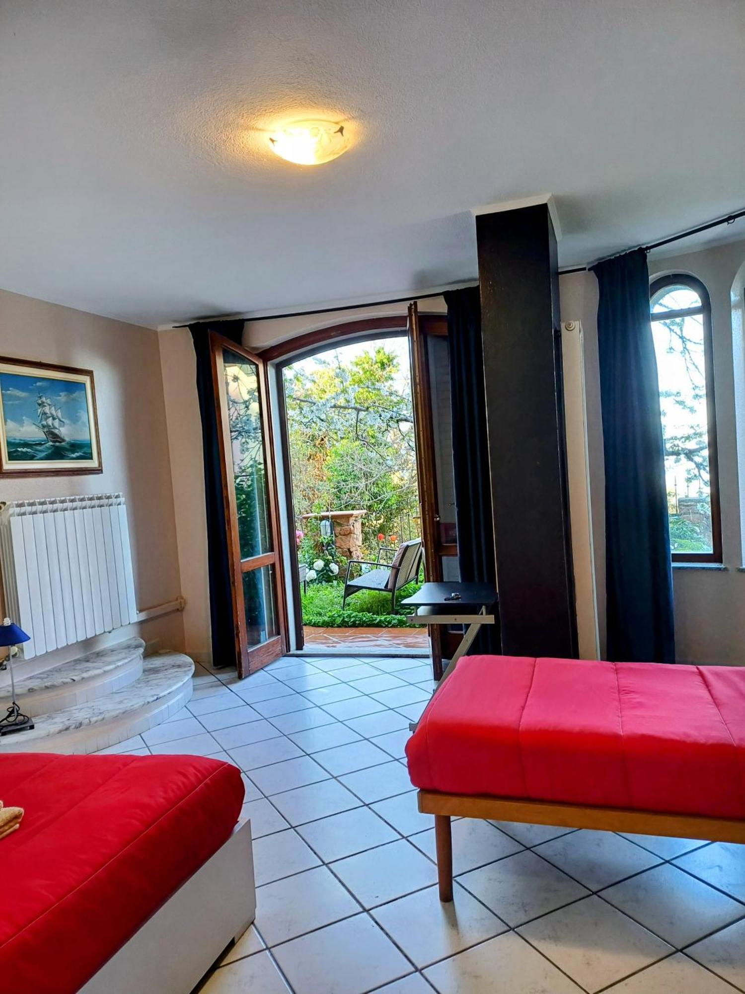 Monti E Mare Bed and Breakfast Lanusei Exteriör bild